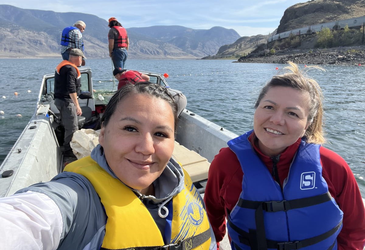 Nikki Fraser and Rosanne Casimir with Tk̓emlúps NRD fishing on Kamloops Lake