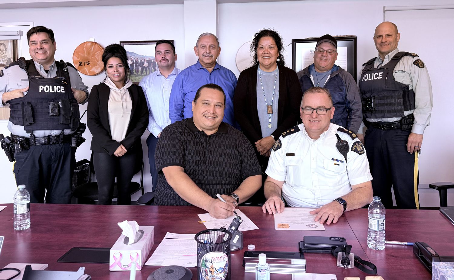 Tk̓emlúps te Secwépemc and the Tk̓emlúps RCMP Detachment Sign Letter of Expectations